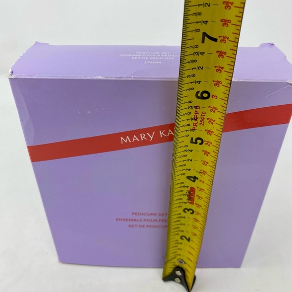 Mary Kay Pedicure Set - Picture 7 of 8